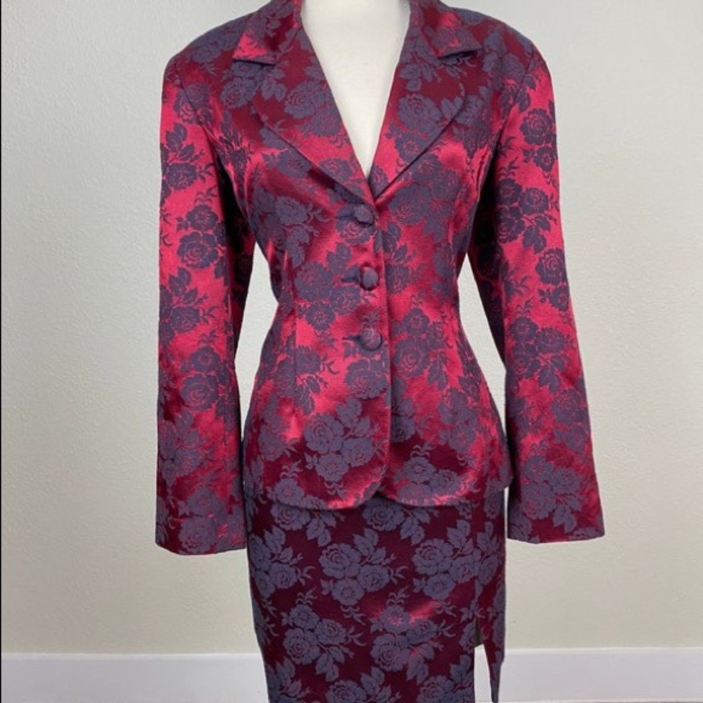 Hugo Buscati Vintage 90s Red & Black Jacquard Blazer & Mini Skirt Suit